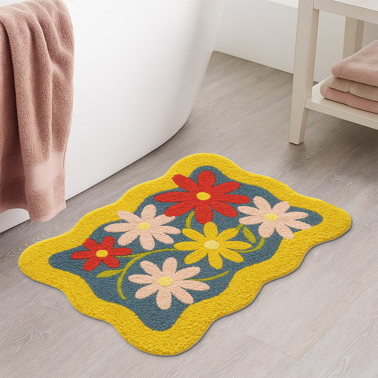 Feblilac Retro Floral Bath Mat – Colorful Wavy Edge Bathroom Rug with Bold Daisy Pattern, Non-Slip and Absorbent