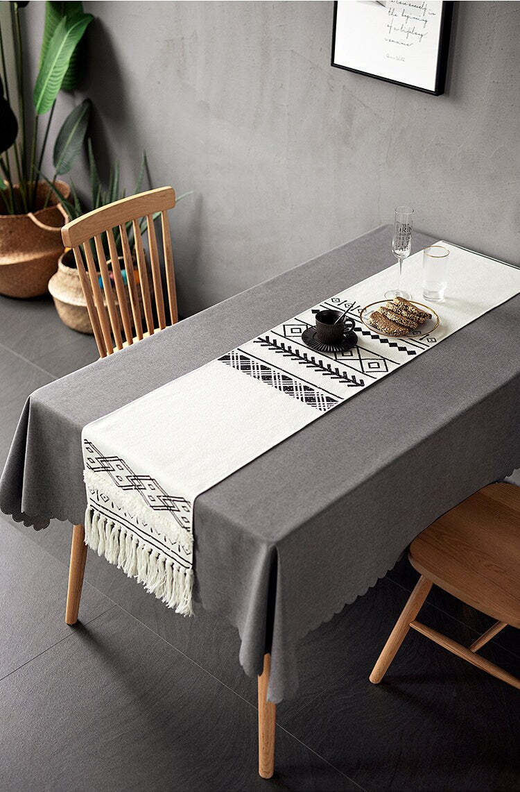 Square Linen Table Runners, Morocco Style table runners, Black and White table runners, Modern table setting