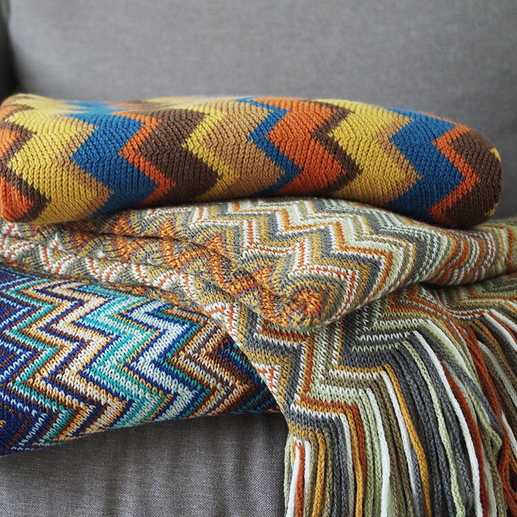 Retro Vintage Mid Century Style Bohemian Sofa Throw Blanket Nordic Knitted Blanket Throw Boho Woven Fringed Sofa Throw Scandi Bed Throw