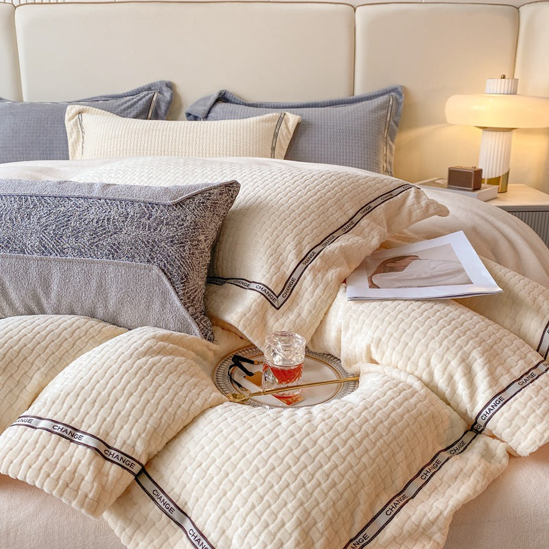 Poly Three-dimensional Braided Strip Milk Cashmere Flannel Duvet Cover Bedding Set
