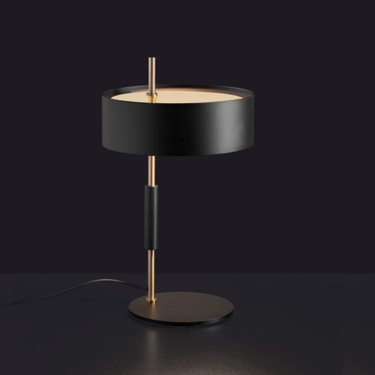Styling Black Table Lamp