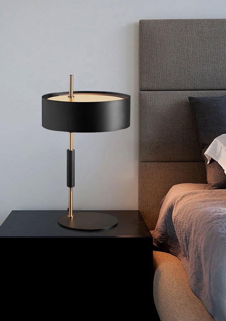 Styling Black Table Lamp