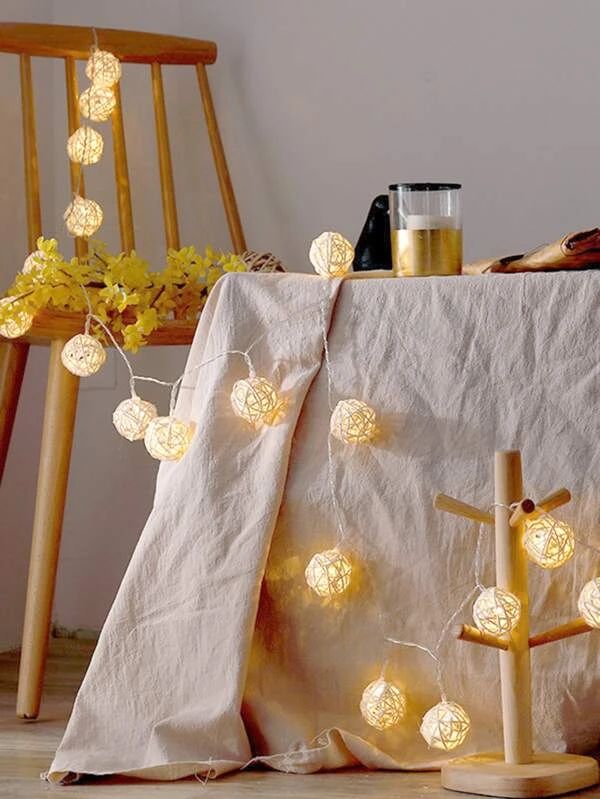 String Light With 10pcs Ball Bulb