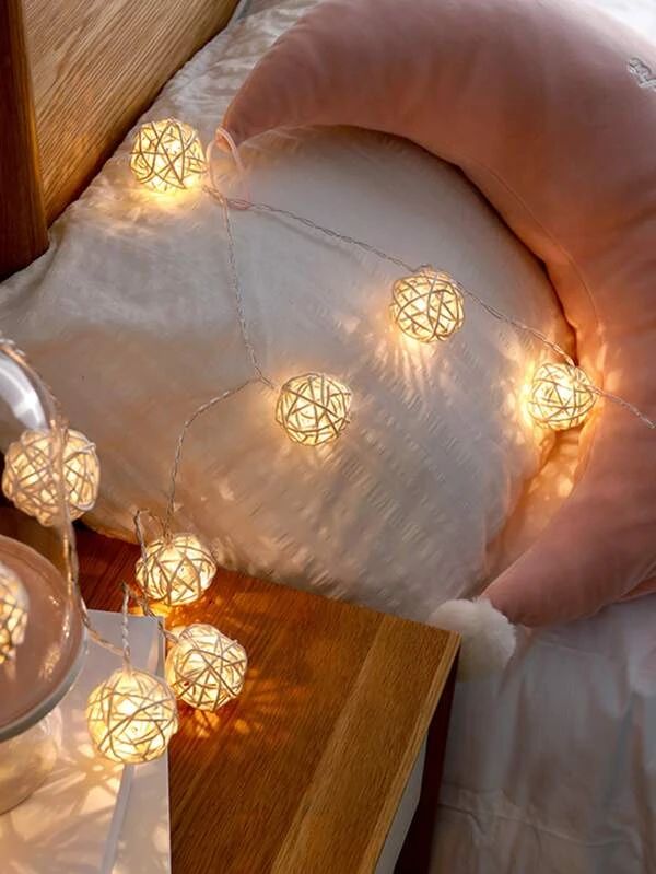 String Light With 10pcs Ball Bulb