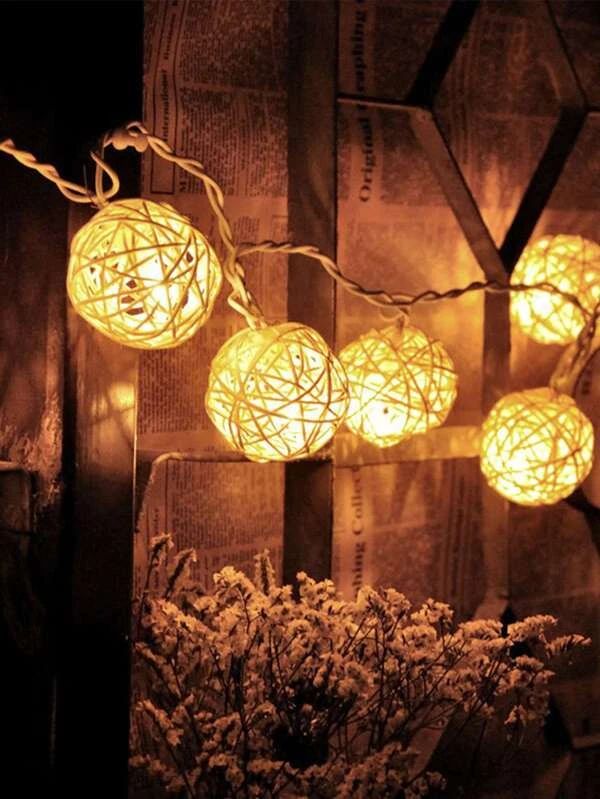 String Light With 10pcs Ball Bulb