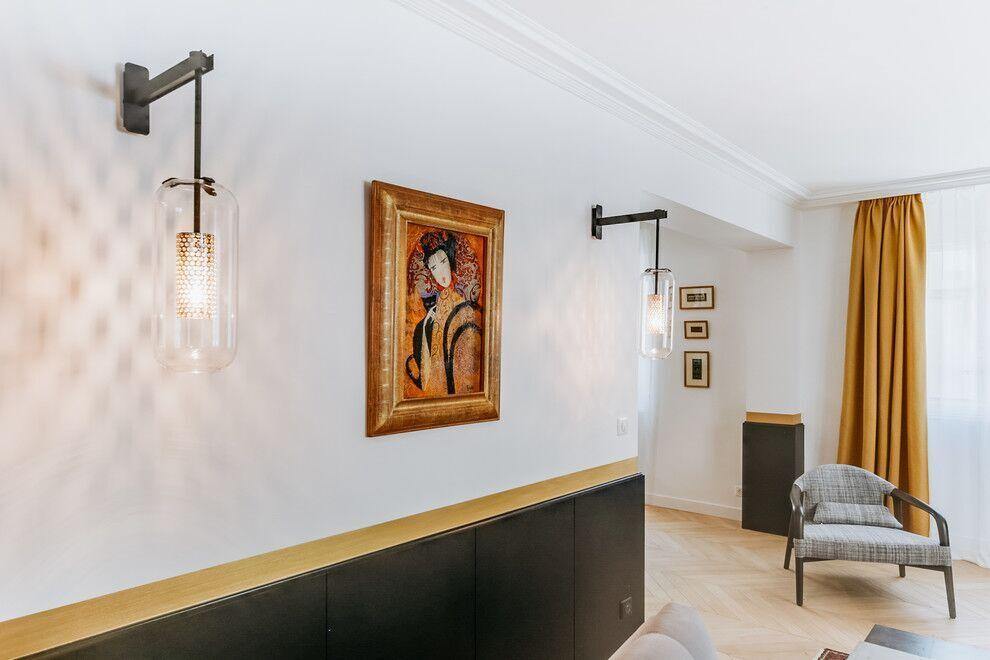 Vadim Brass Wall Lamp