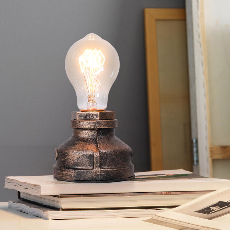 Industrial Water Pipe Base Table Lighting Single-Bulb Iron Nightstand Lamp for Bedroom