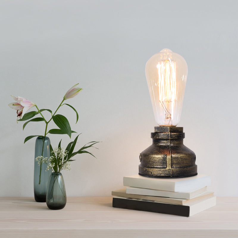 Industrial Water Pipe Base Table Lighting Single-Bulb Iron Nightstand Lamp for Bedroom