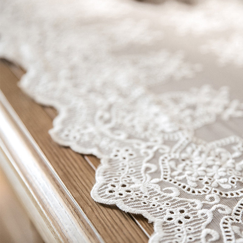 Ivar French pastoral white lace table flag American light luxury coffee table dining table side cabinet Nordic TV cabinet tablecloth Unique snowdrop structure pattern, fresh and elegant