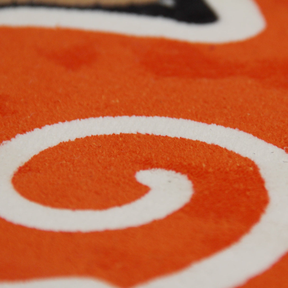 Orange Cloud Tufted Rug – Irregular Shaped Cartoon Carpet Inspired by Asian Ink Motifs