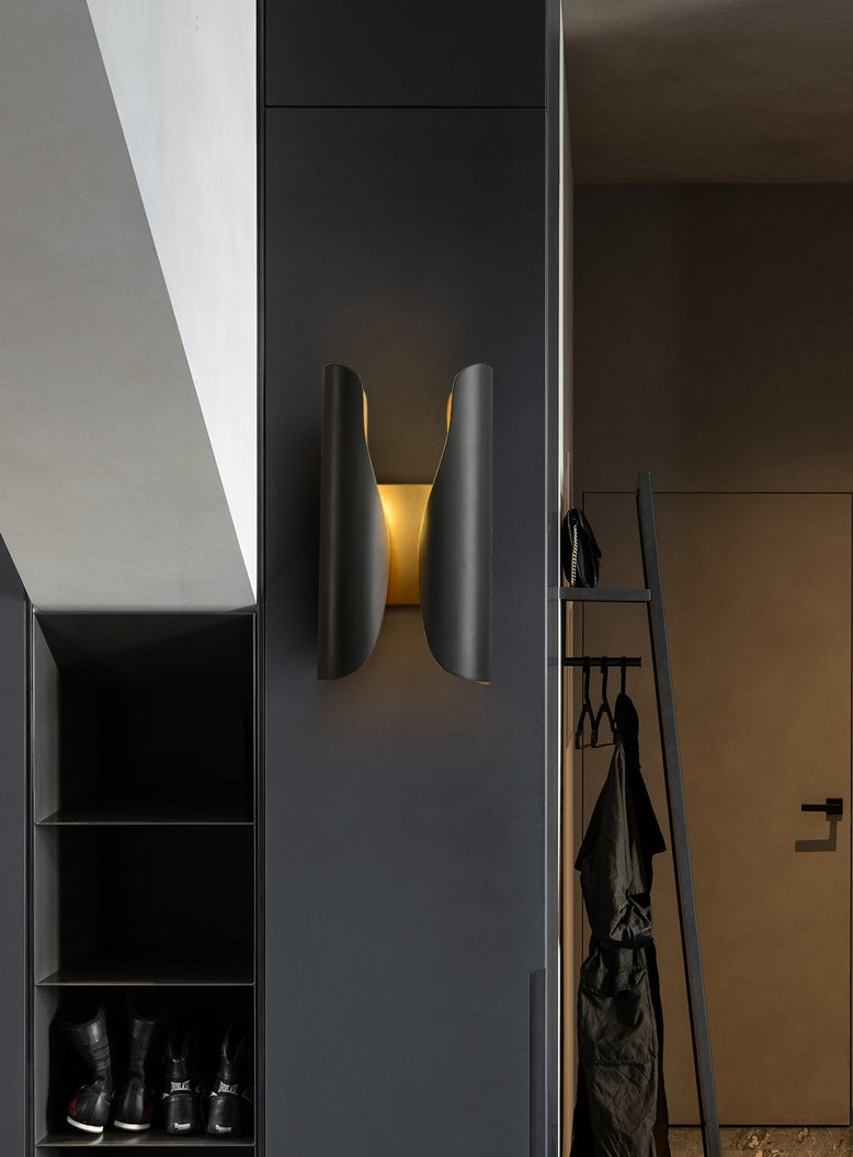 H-shaped Gold Wall Lamp