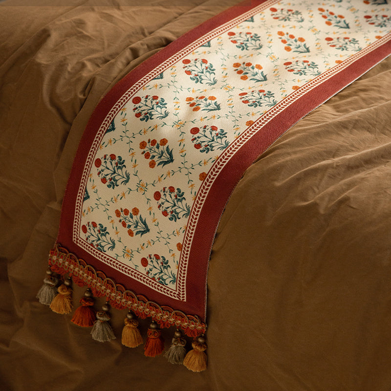 Mode Garden American table flag red light luxury high-end dining table TV cabinet sideboard bed flag long strip decorative cloth