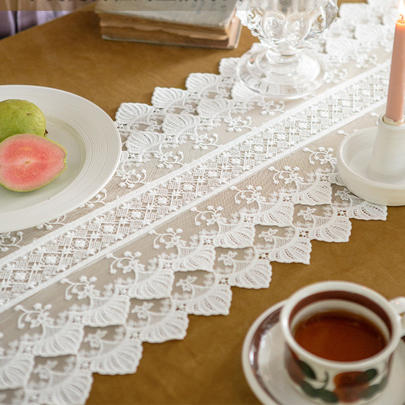 American Nordic white lace table flag long tablecloth light luxury coffee table dining table TV cabinet tablecloth shoe cabinet cloth cover towel Original design hand-woven pattern delicate pearl tassel hanging