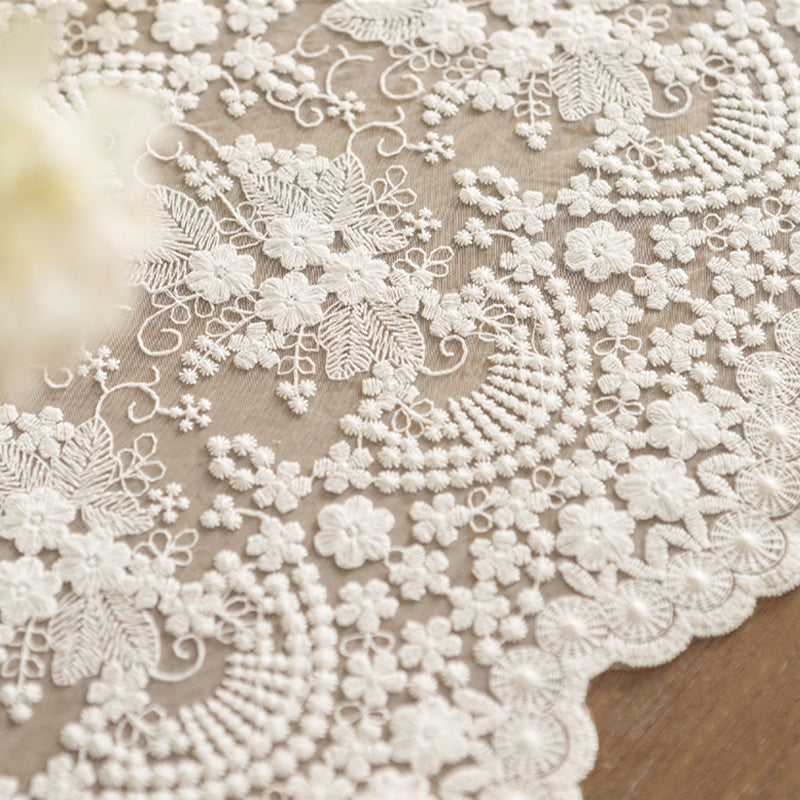Dreamy French white three-dimensional embroidered lace table flag wedding banquet decoration rectangular coffee table cloth cover towel cloth