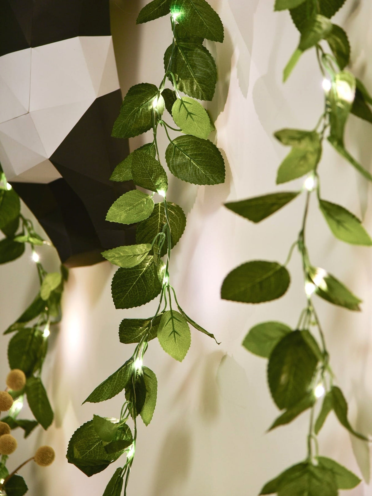 Artificial Leaf Vine String Light with 20pcs Bulb 1pc - Novelty Lighting