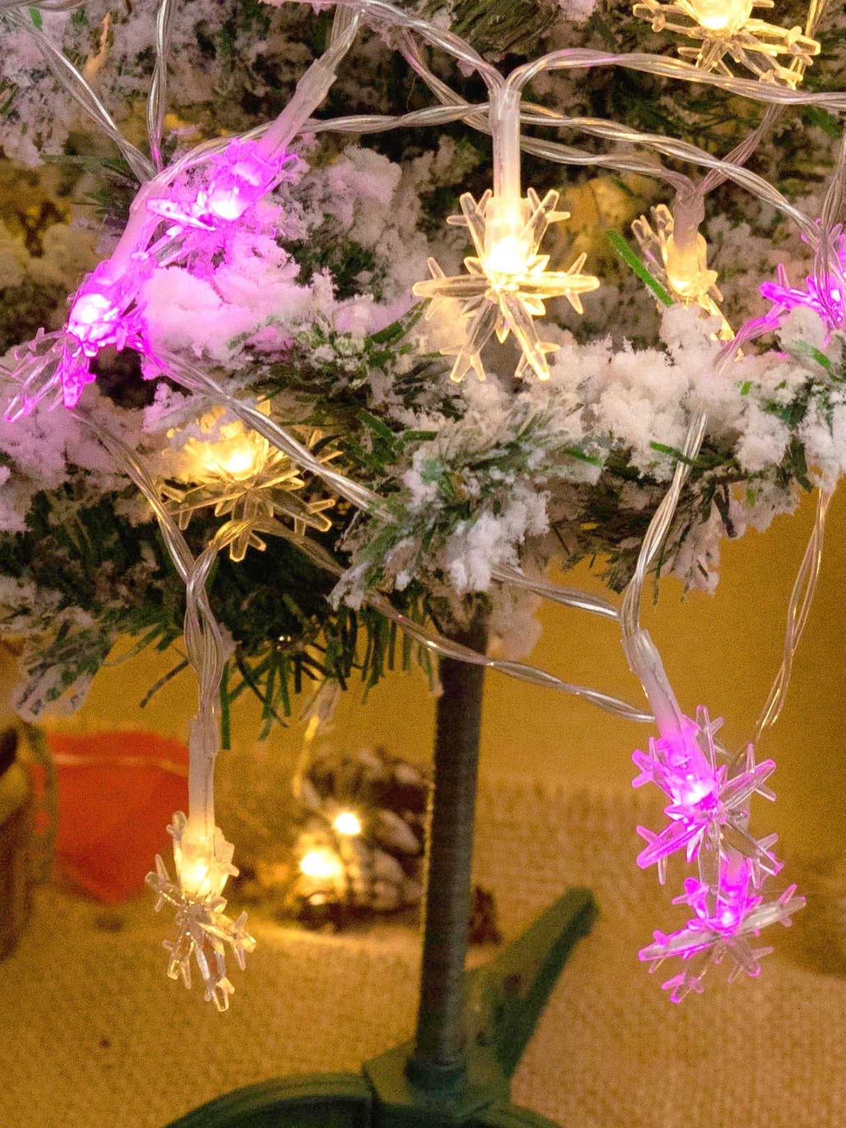 Christmas String Light with 40pcs Snowflake Bulb 1pc - Lighting & Lamp