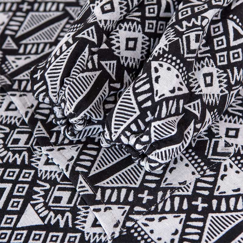 Black & White Aprons with Sleeve Covers