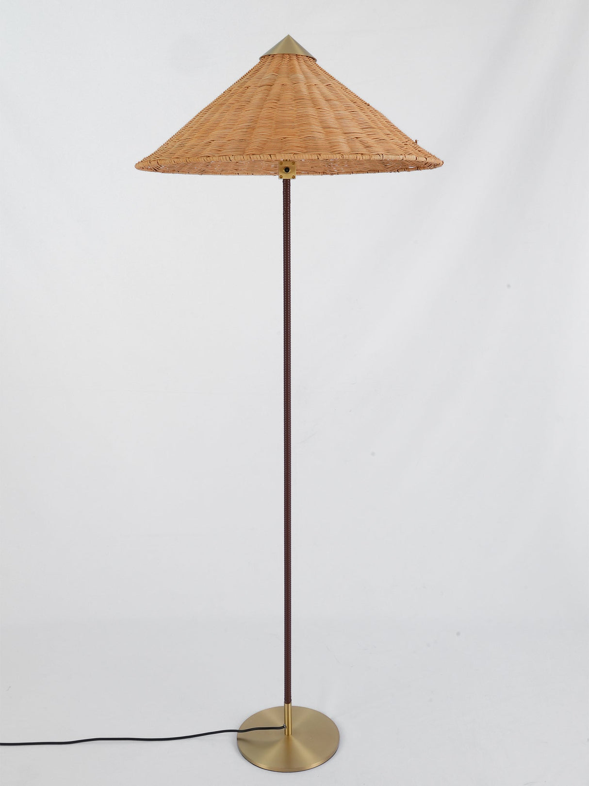 9602 Floor Lamp