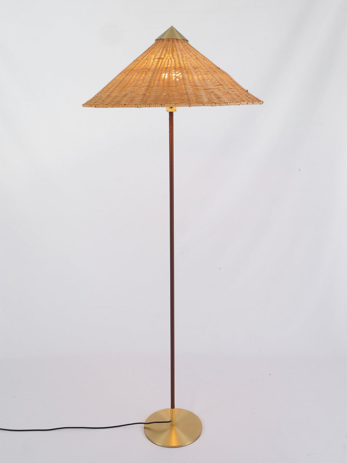 9602 Floor Lamp