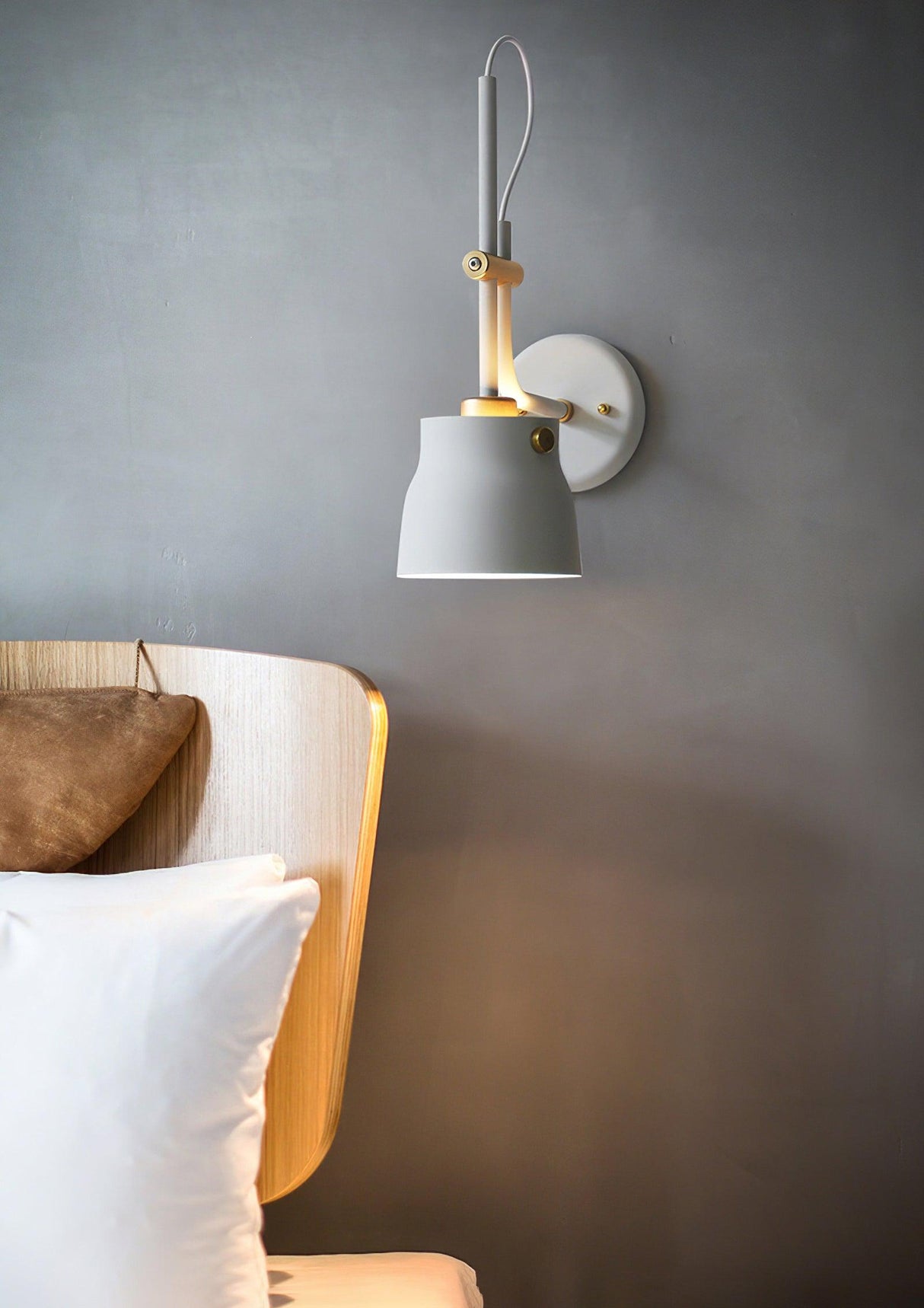 Adjustable Wall Lamp