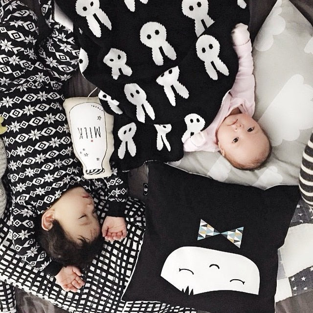 Baby Blanket Black White Cute Rabbit Swan Cross Knitted Plaid For Bed Sofa Bed Spread Bath Towels Play Mat Gift