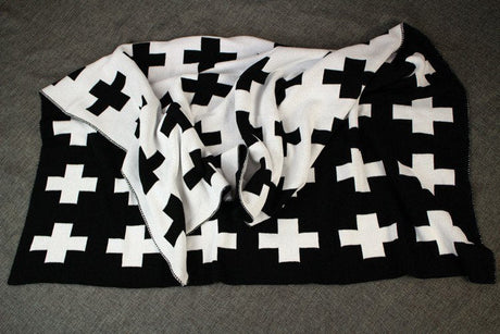 Baby Blanket Black White Cute Rabbit Swan Cross Knitted Plaid For Bed Sofa Bed Spread Bath Towels Play Mat Gift