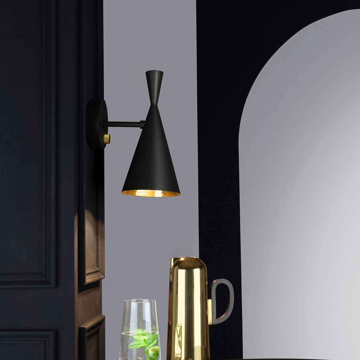 Beat Wall Light