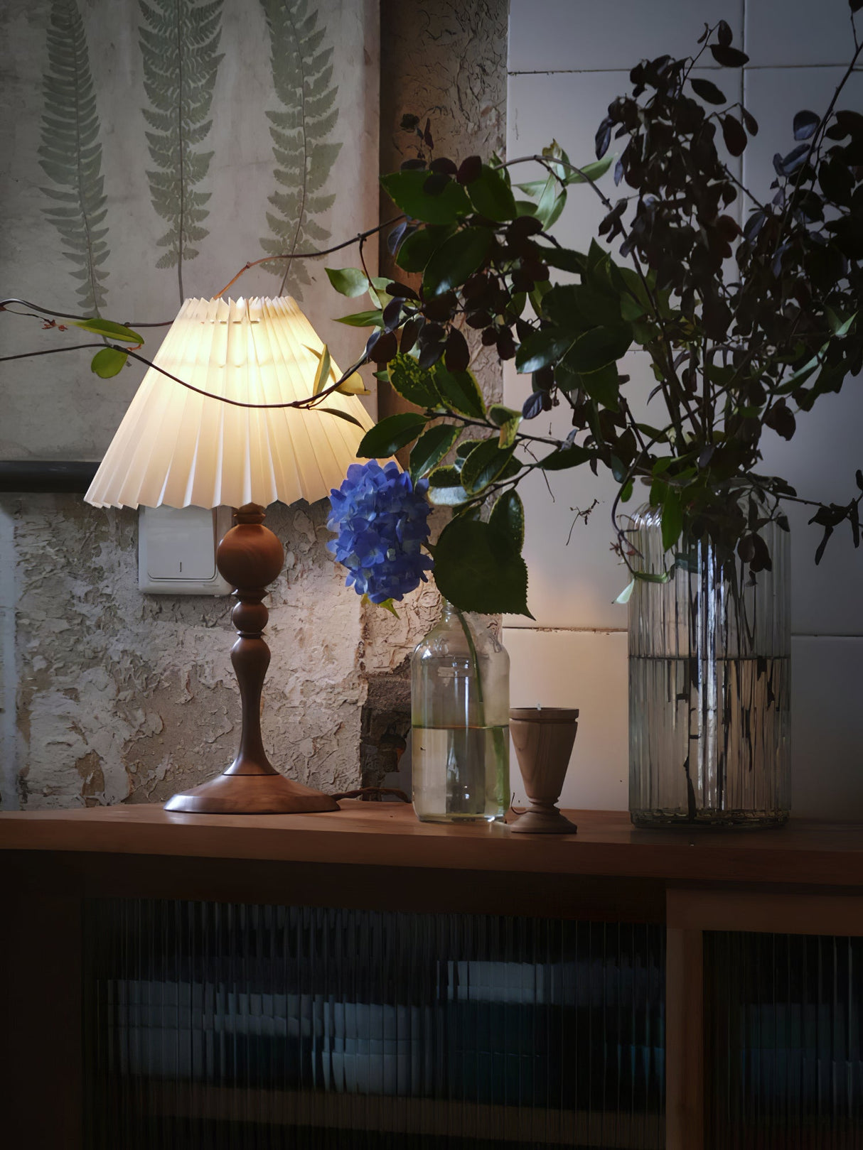 Bellini Wooden Turned Table Lamp