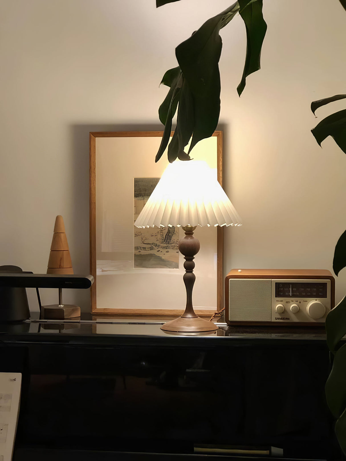 Bellini Wooden Turned Table Lamp