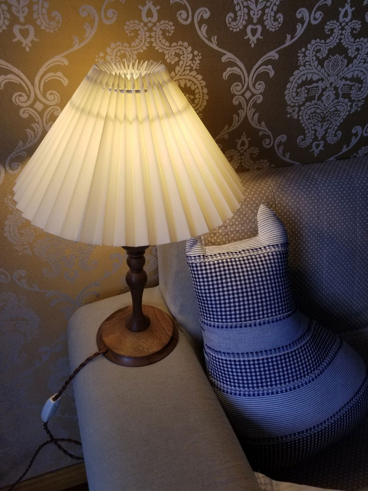 Bellini Wooden Turned Table Lamp