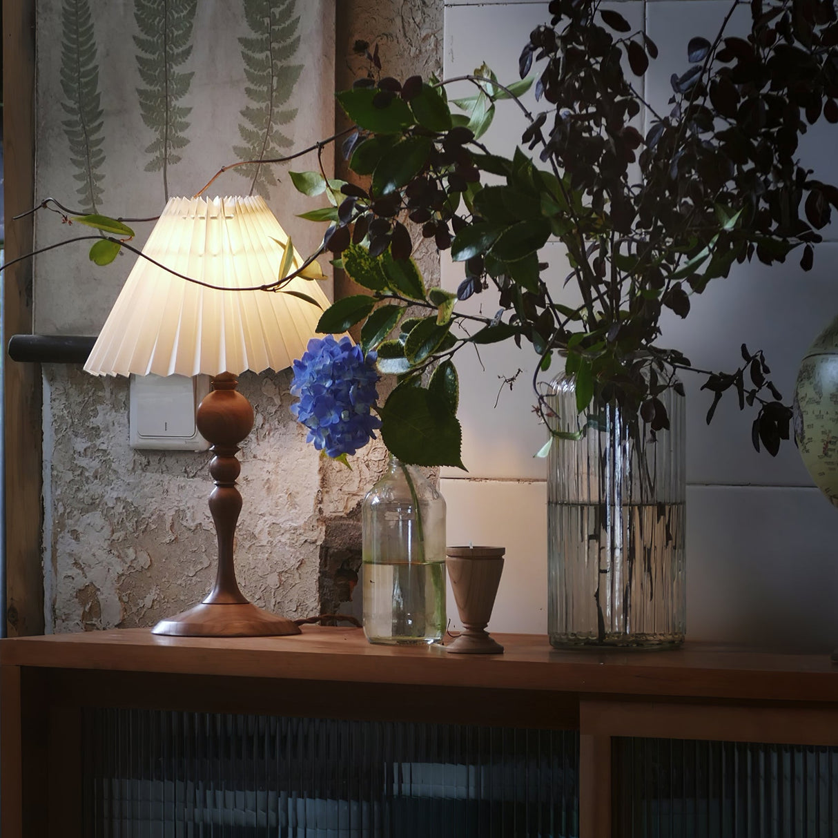 Bellini Wooden Turned Table Lamp