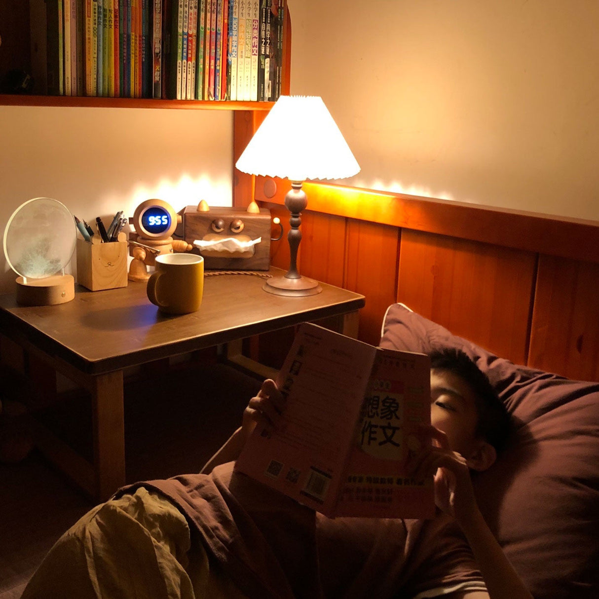 Bellini Wooden Turned Table Lamp