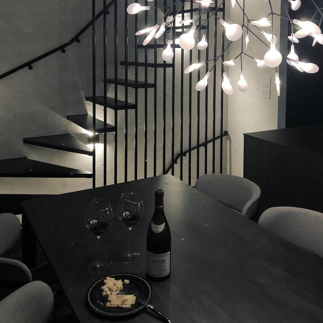 Black Heracleum Chandelier