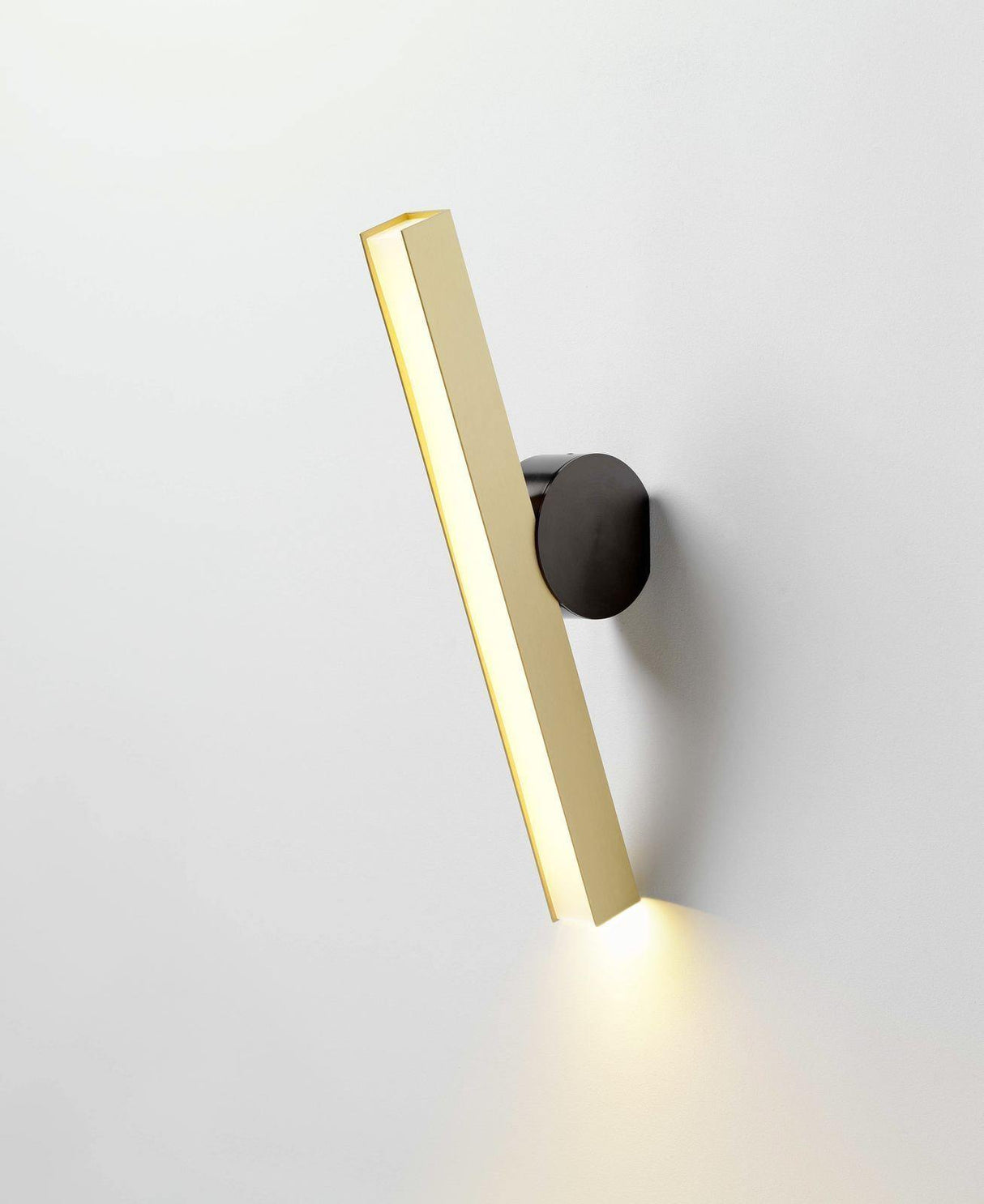 Cale Wall Lamp