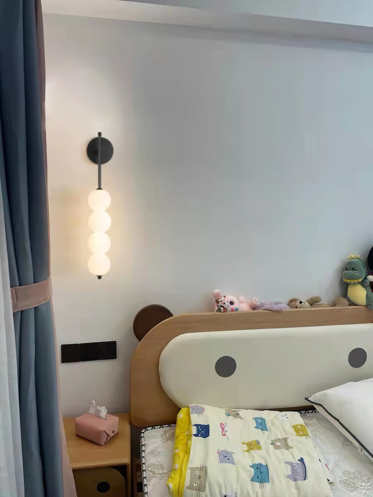 Candied Haws Wall Lamp