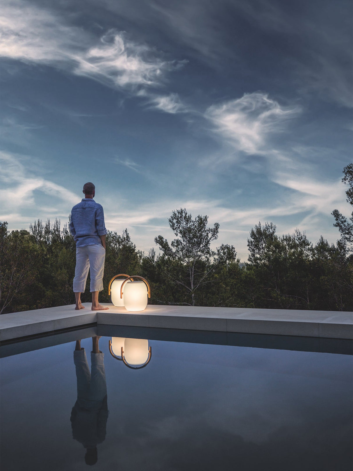 Cocoon Outdoor Table Lamp