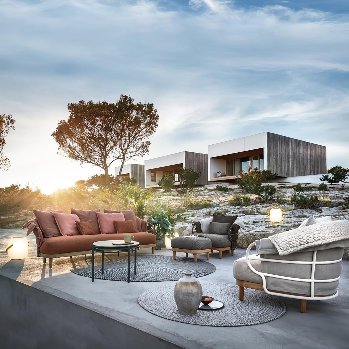 Cocoon Outdoor Table Lamp