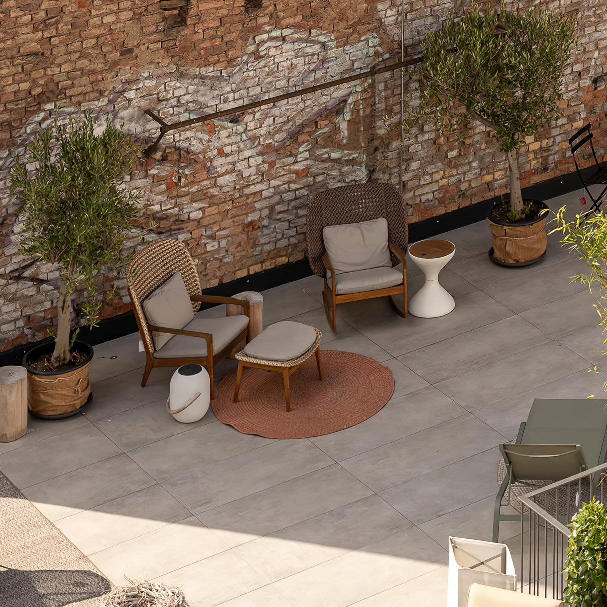 Cocoon Outdoor Table Lamp