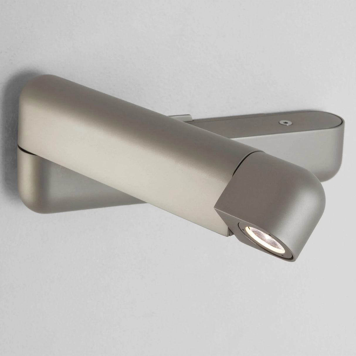 Adjustable Bedside Wall Lamp