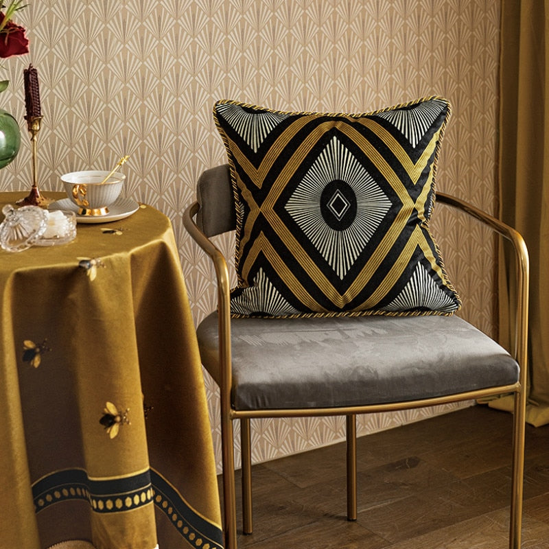 Cushion Cover Decorative Pillow Case European Luxury Art Gold Yellow Bee Print Velvet Soft Coussin Sofa Chair Cushion