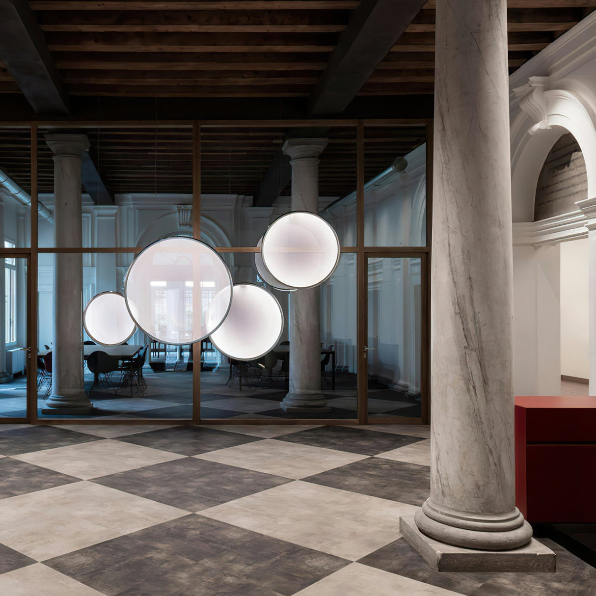 Discovery Vertical Suspension