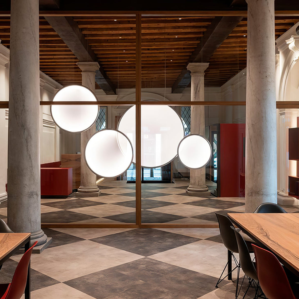 Discovery Vertical Suspension