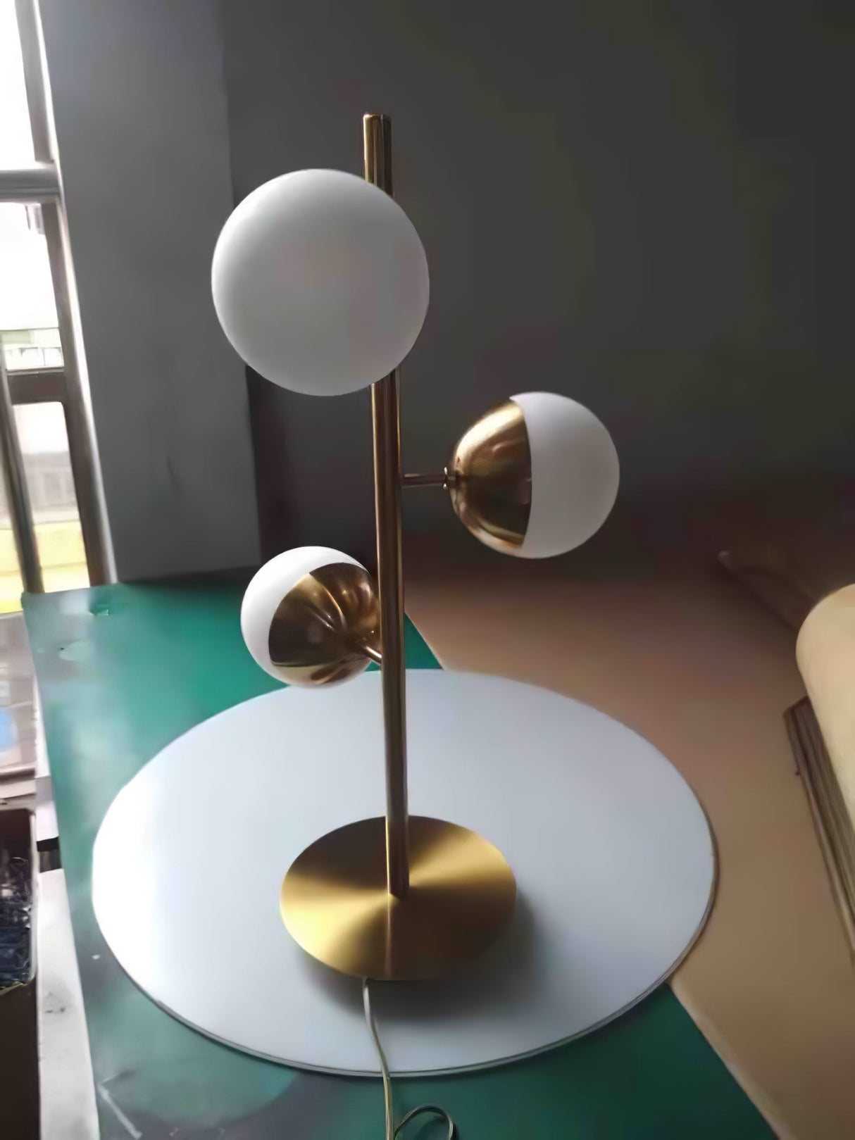 Doppler LED Tree Lamp