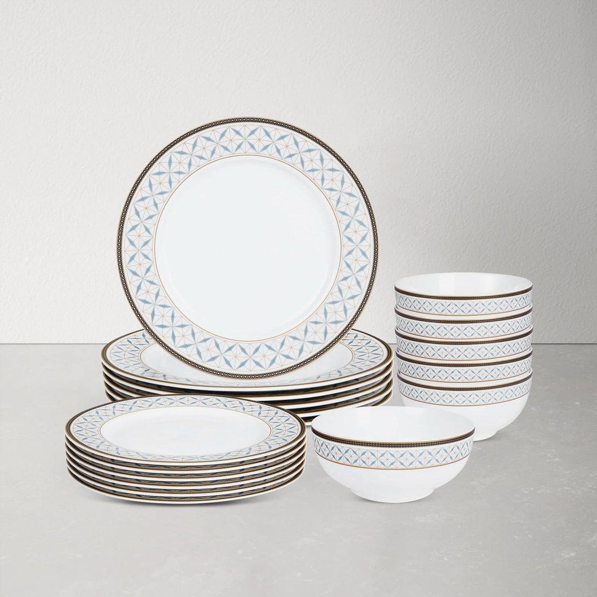 Black Gold Trim Dinner Set