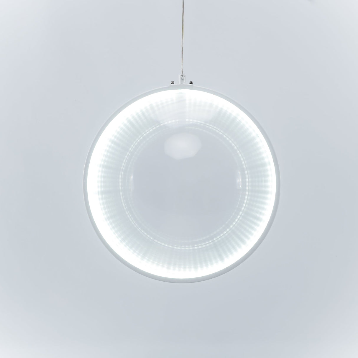 Focus Pendant Light