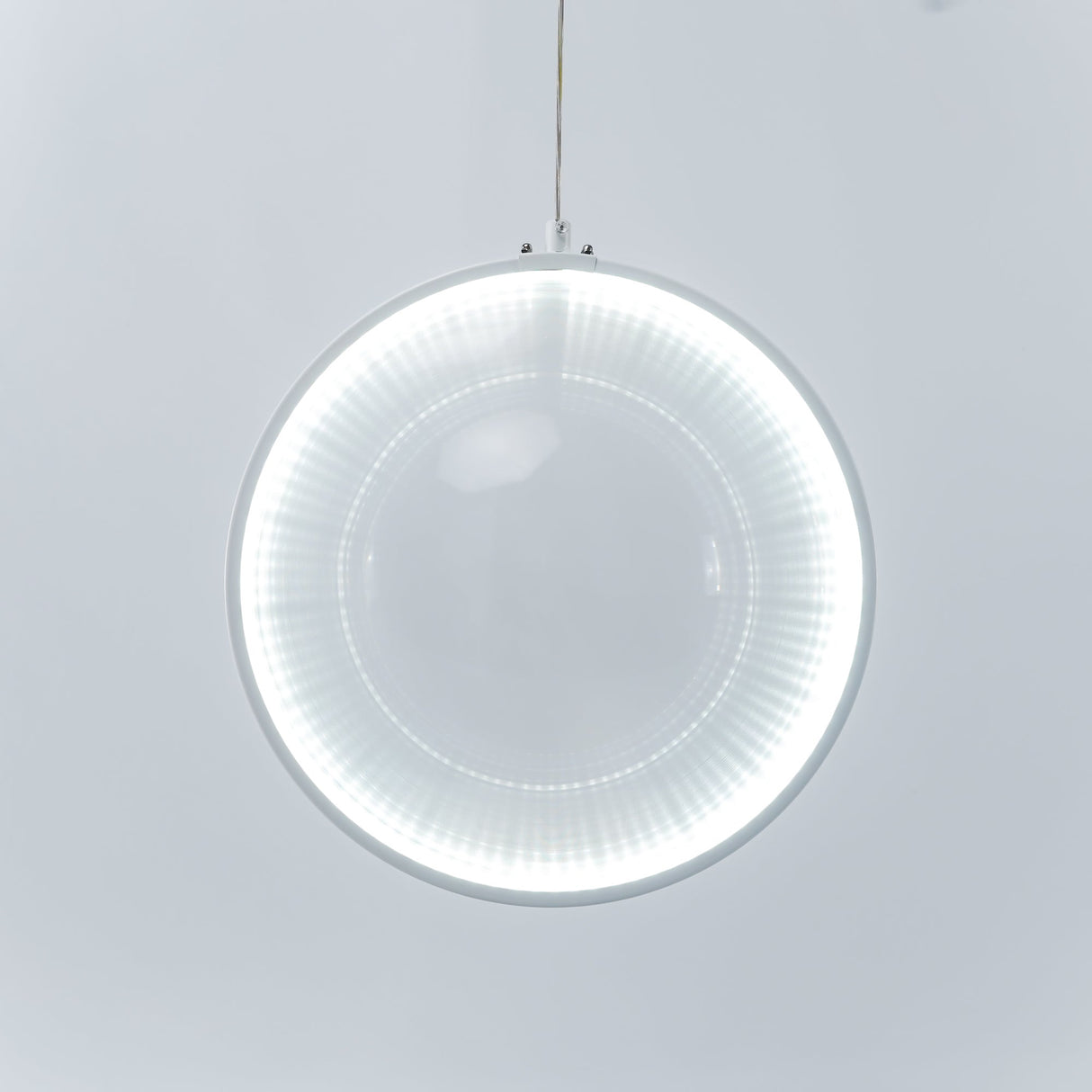 Focus Pendant Light