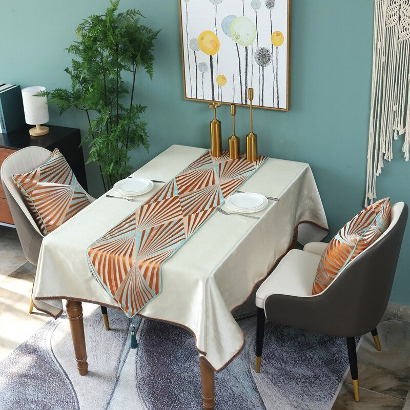 Gilla Geo Diamond Table Runner