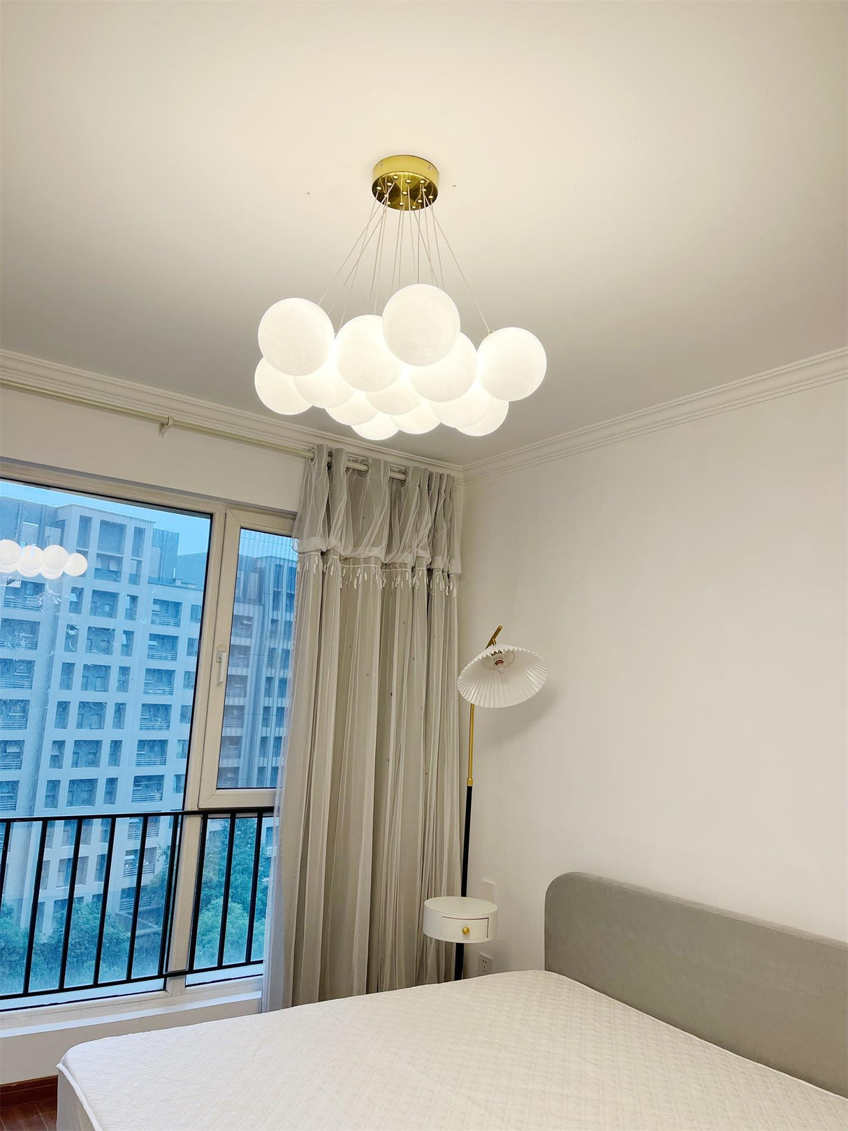 Glass 07R Chandelier