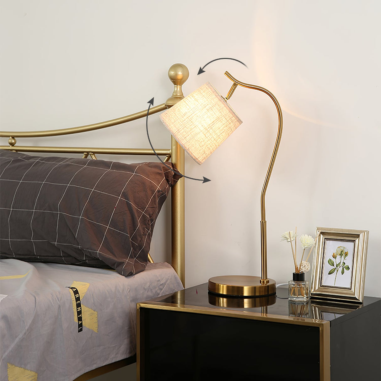 Gold Gooseneck Table Lamp