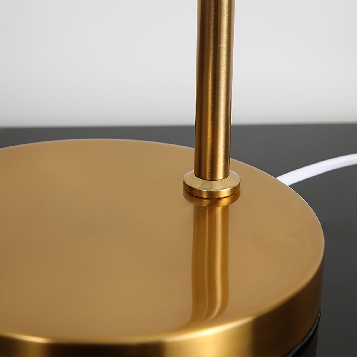 Gold Gooseneck Table Lamp